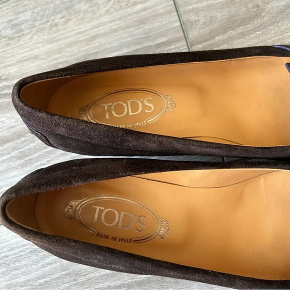 Tod’s Brown Suede Leather Purple Trim Studded Kitten Heel Pump - Picture 6 of 13